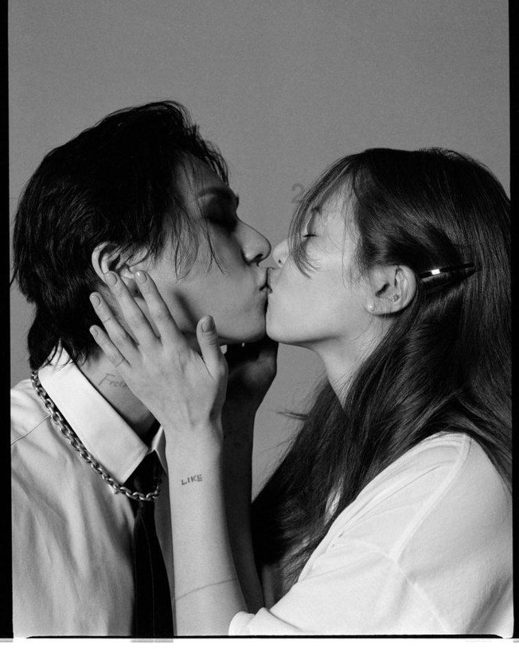 救援爱图画的男孩